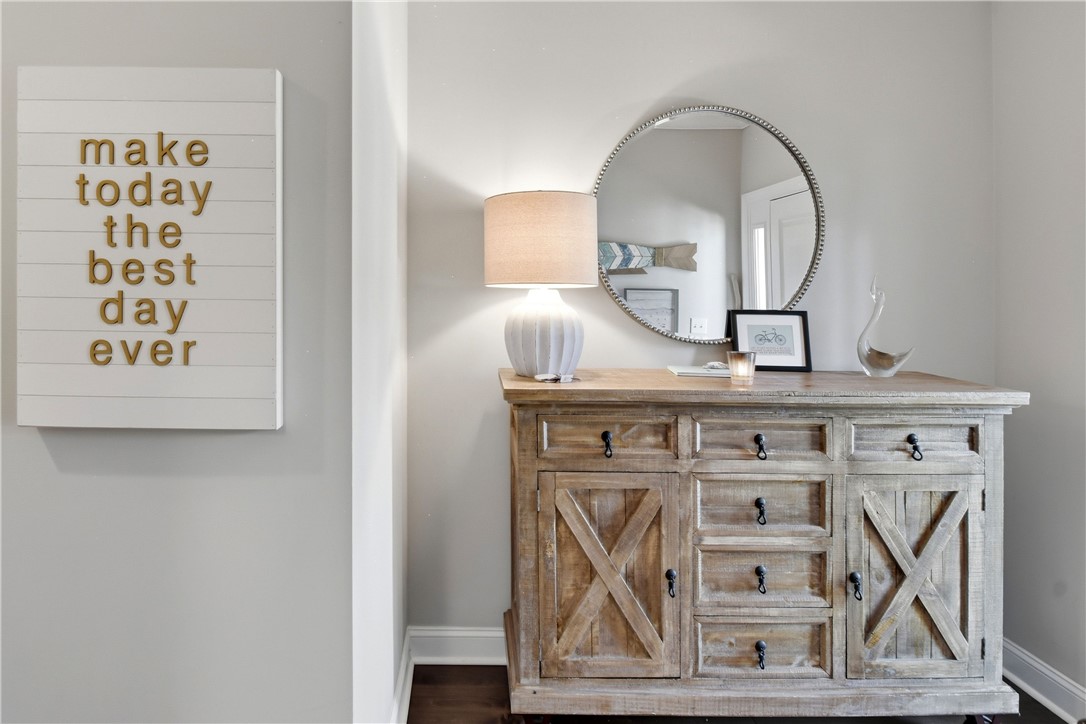 203 Mariners Circle St. Simons Island, GA 31522 - Photo 5 of 32