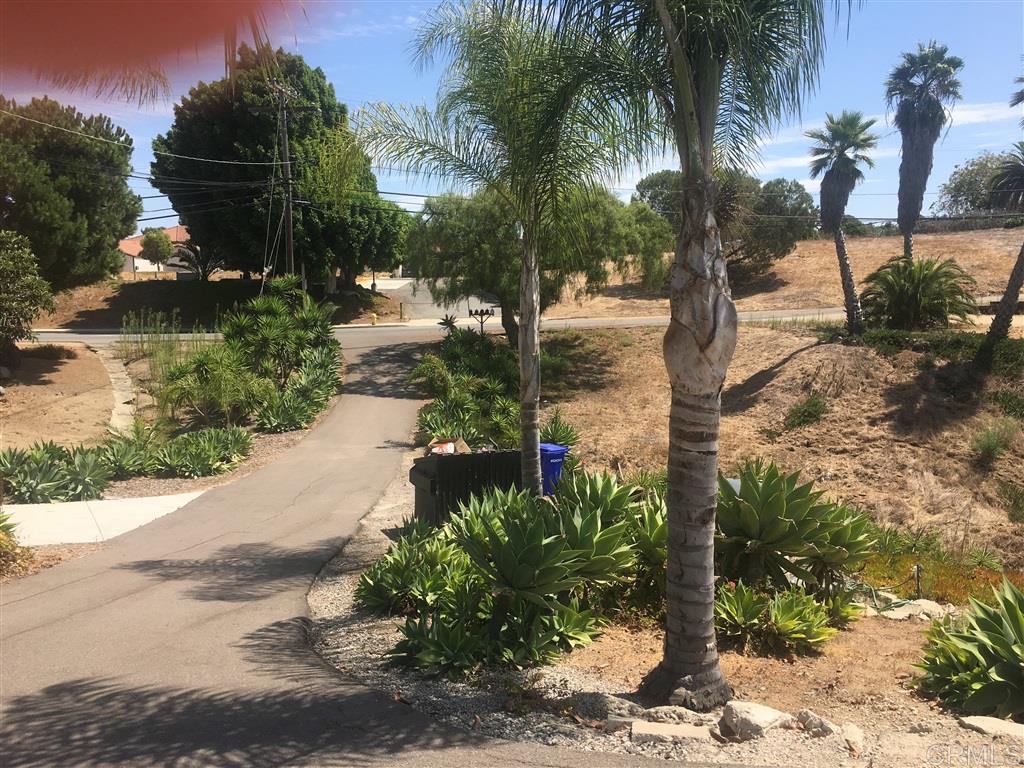 1017 Crest View Road Vista, CA 92081 - Photo 10 of 12 Gallery Image 10