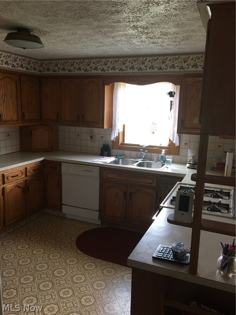 3051 Old Forge Road Kent, OH 44240 - Photo 18 of 27 Kitchen