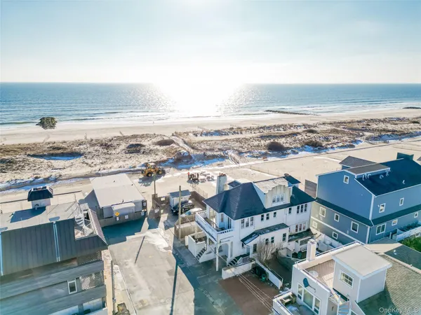 $4,500 | 23 Troy Avenue, Unit 2, East Atlantic Beach, NY 11561