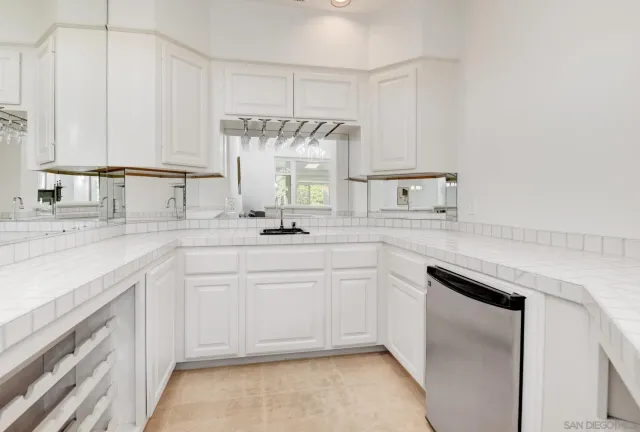 $2,395,888 | 14231 Fox Run Row, San Diego, CA 92130