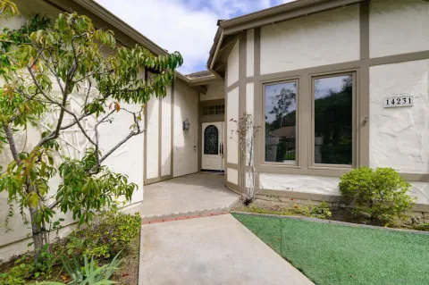$2,395,887 | 14231 Fox Run Row, San Diego, CA 92130