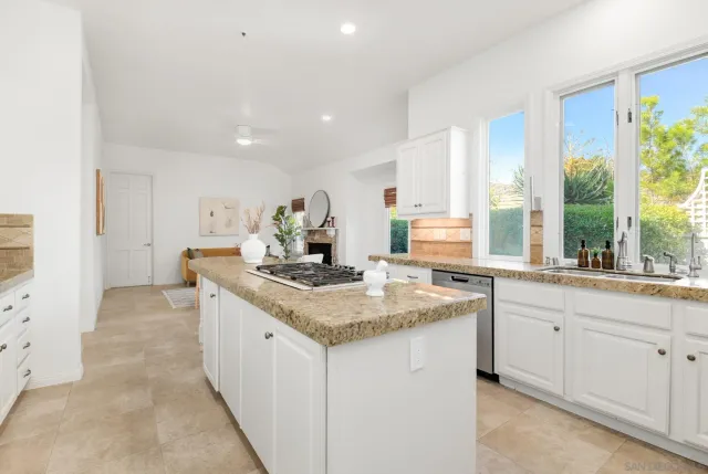 $2,395,888 | 14231 Fox Run Row, San Diego, CA 92130