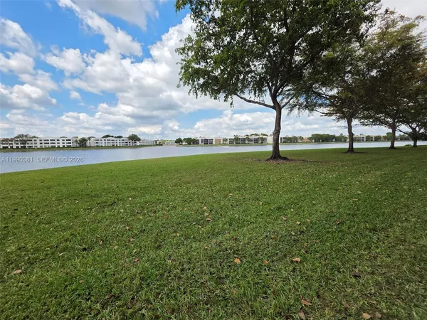 $295,000 | 7611 Southampton Terrace, Unit 110, Tamarac, FL 33321
