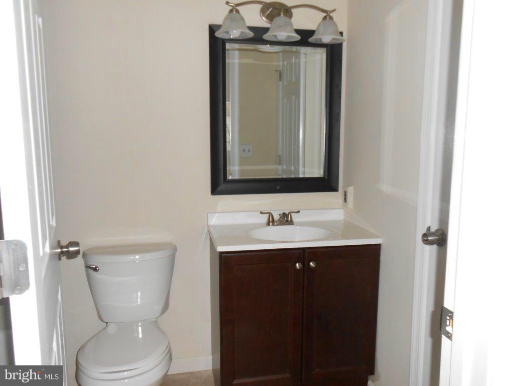 1353 Raleigh Drive Severn, MD 21144 - Photo 5 of 18 Bath