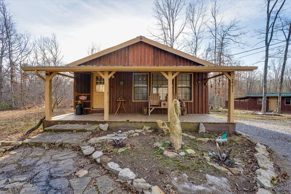 $250,000 | 123 Powers Lane, Pikeville, TN 37367