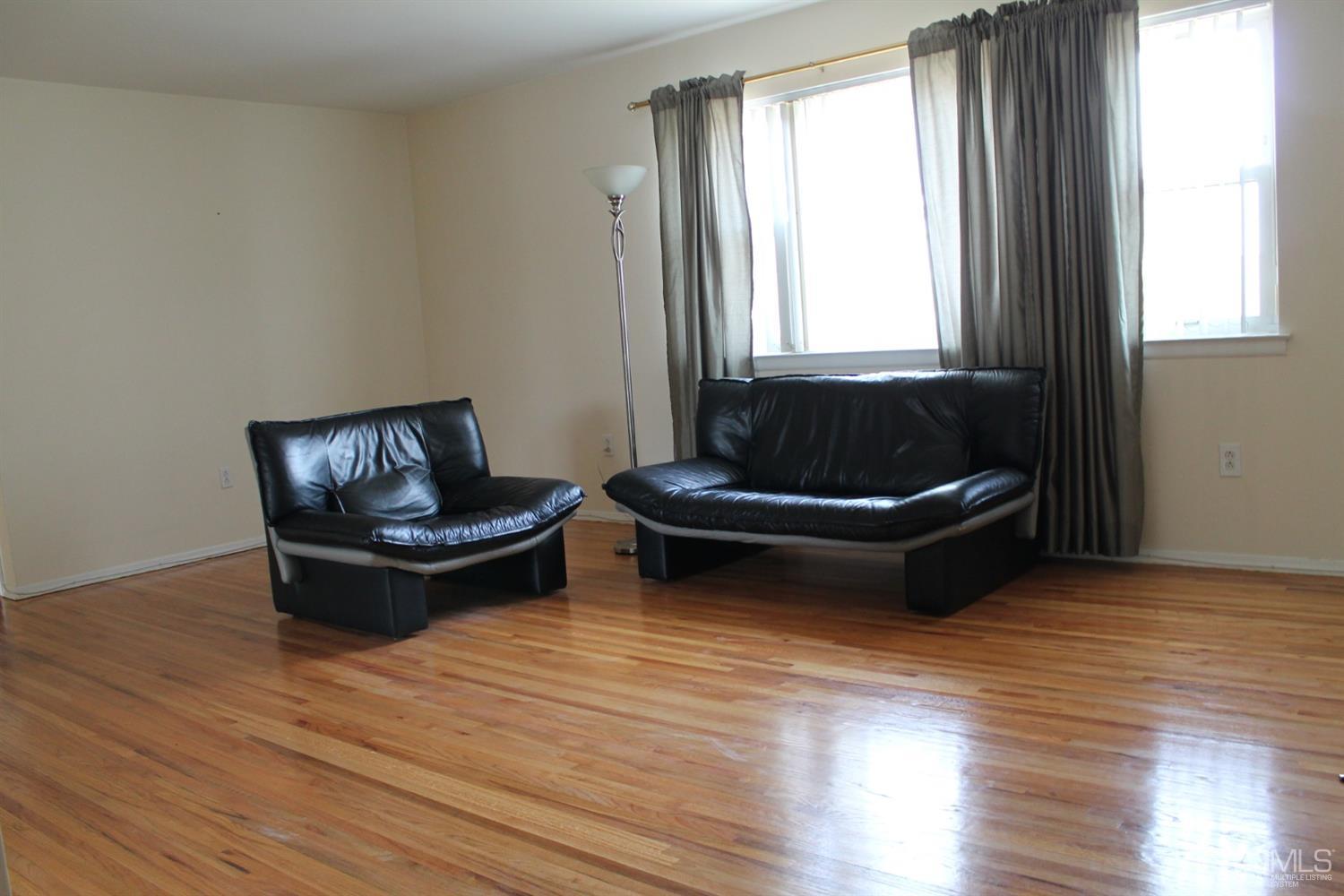 187 Evergreen Road, Unit 8B Edison, NJ 08837 - Photo 7 of 7 Gallery Image 7