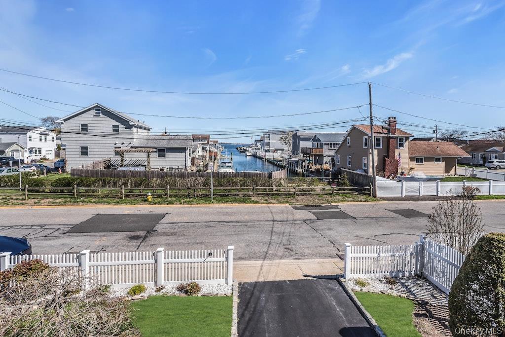 12 Spring Street Lindenhurst, NY 11757 - Photo 26 of 26