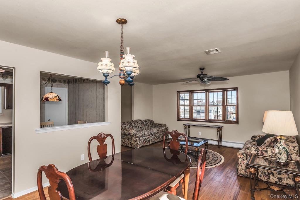 12 Spring Street Lindenhurst, NY 11757 - Photo 9 of 26