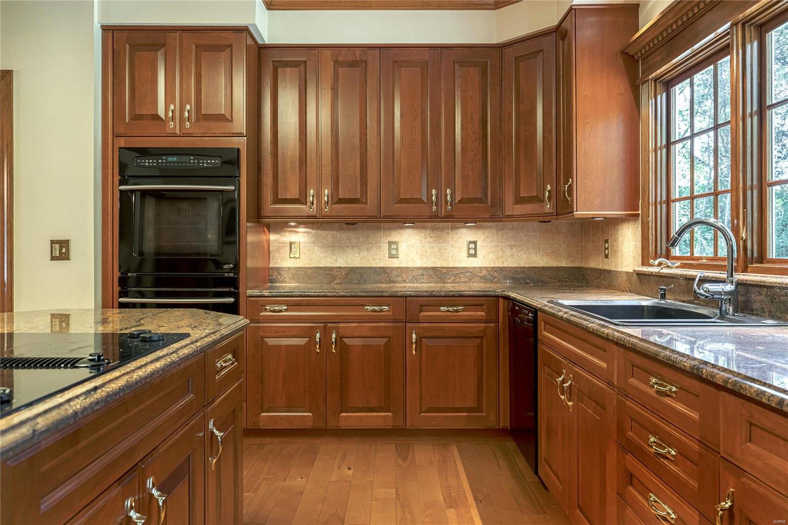 178 South Mason Road Creve Coeur, MO 63141 - Photo 23 of 49 Gallery Image 23