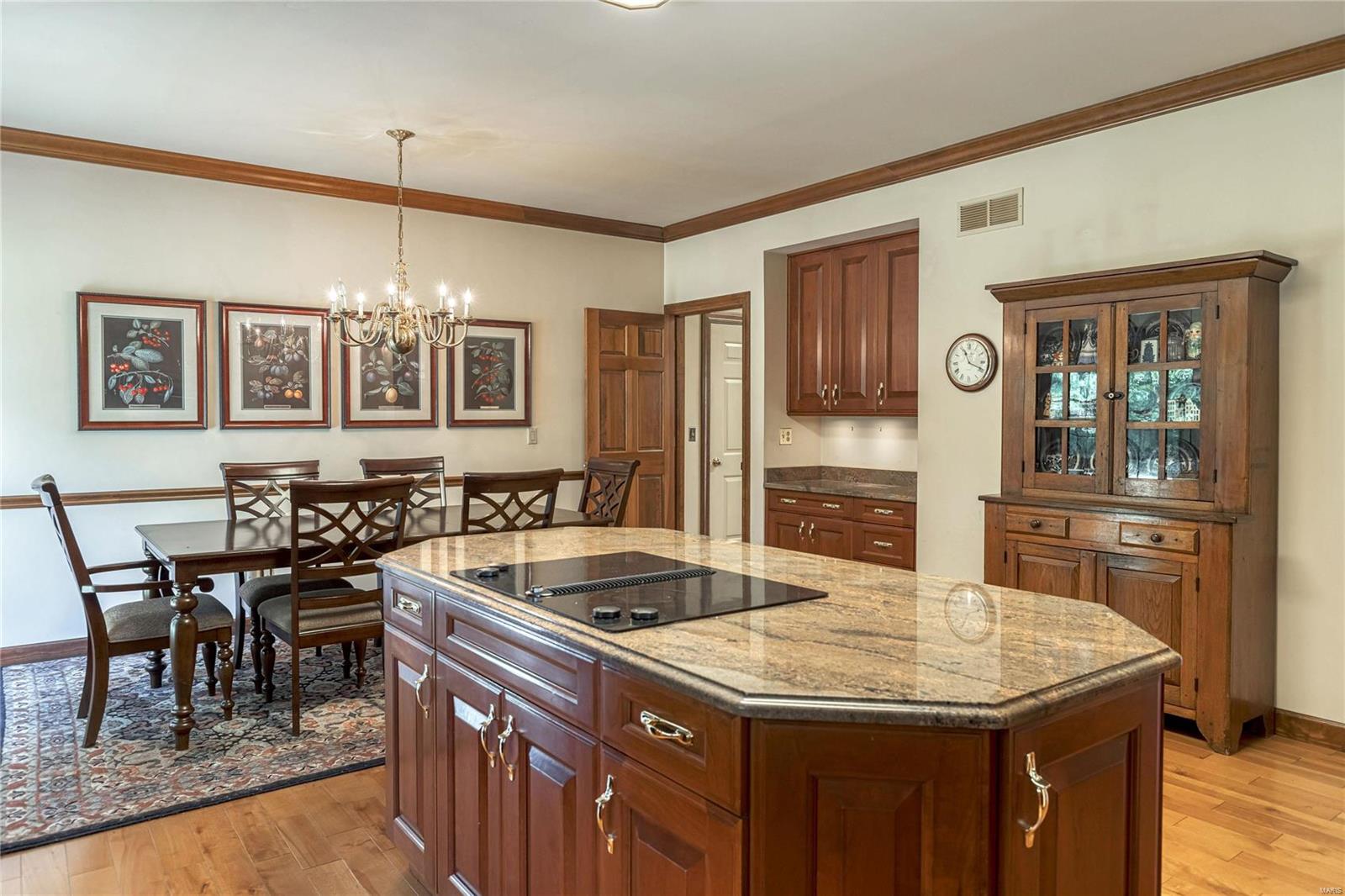 178 South Mason Road Creve Coeur, MO 63141 - Photo 24 of 49 Gallery Image 24