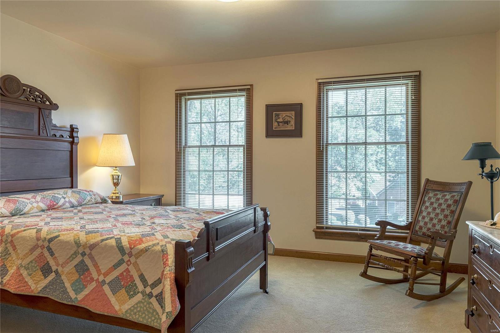 178 South Mason Road Creve Coeur, MO 63141 - Photo 32 of 49 Gallery Image 32