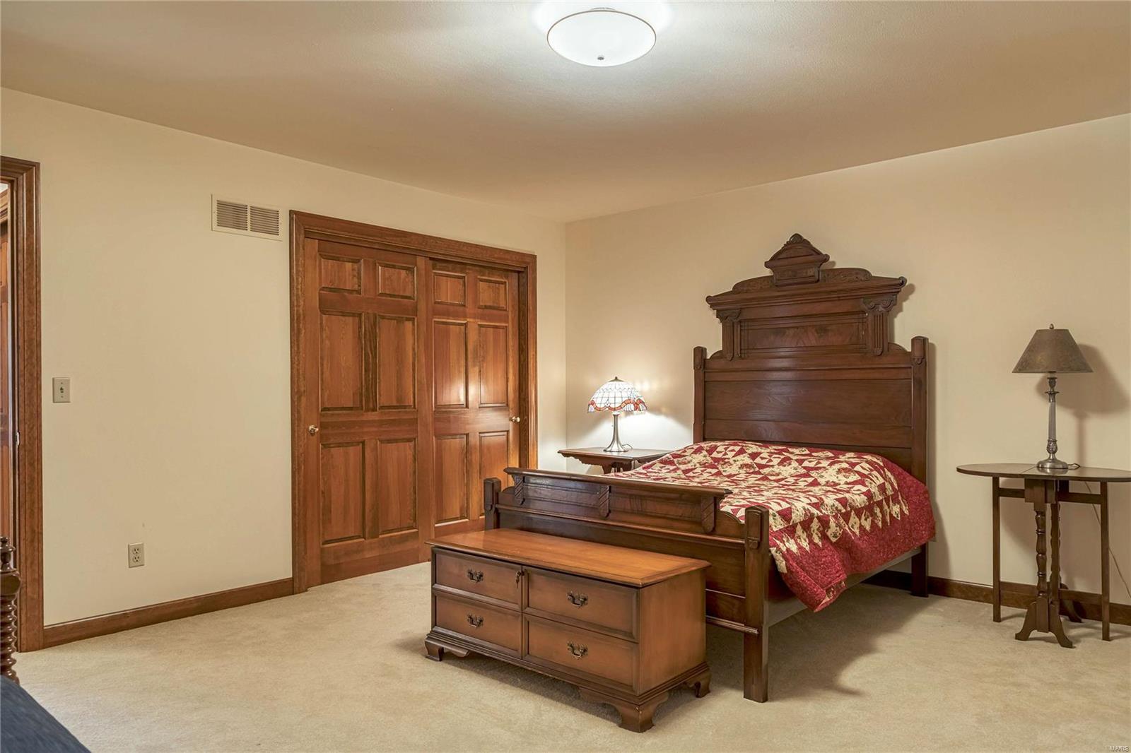 178 South Mason Road Creve Coeur, MO 63141 - Photo 39 of 49 Gallery Image 39