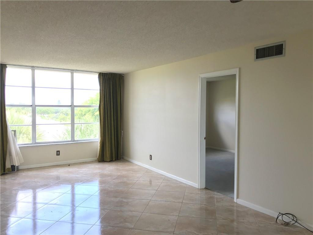 9949 Sandalfoot Boulevard, Unit 547 Boca Raton, FL 33428 - Photo 9 of 28 Photo 9