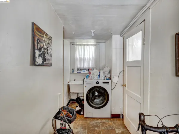 $1,099,000 | 820 52nd Street, Oakland, CA 94608