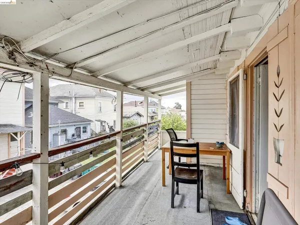 $1,099,000 | 820 52nd Street, Oakland, CA 94608