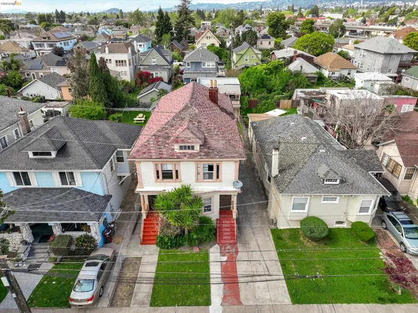 $1,099,000 | 820 52nd Street, Oakland, CA 94608