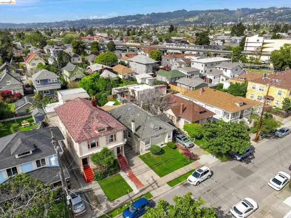 $1,099,000 | 820 52nd Street, Oakland, CA 94608