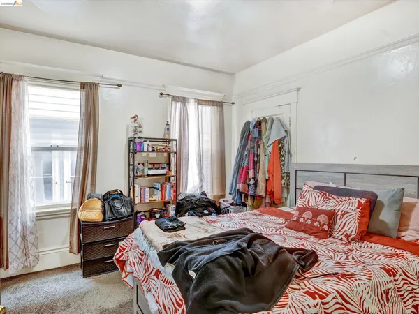 $1,099,000 | 820 52nd Street, Oakland, CA 94608