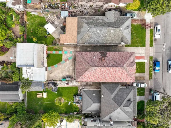 $1,099,000 | 820 52nd Street, Oakland, CA 94608