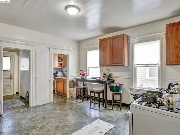 $1,099,000 | 820 52nd Street, Oakland, CA 94608