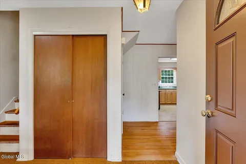 $450,000 | 9 Chestnut Lane, Clifton Park, NY 12065