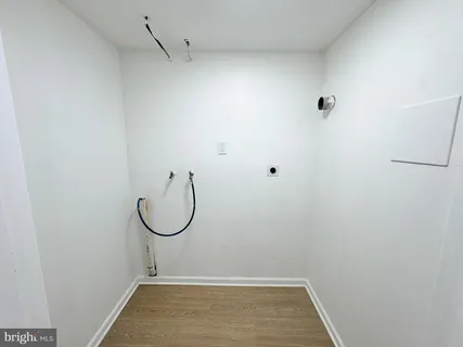 $369,900 | 5073 East Woodmill Drive, Wilmington, DE 19808