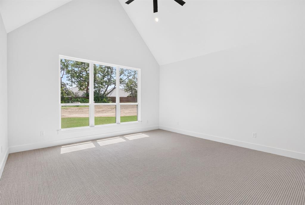 126 Champions Way Azle, TX 76020 - Photo 19 of 40