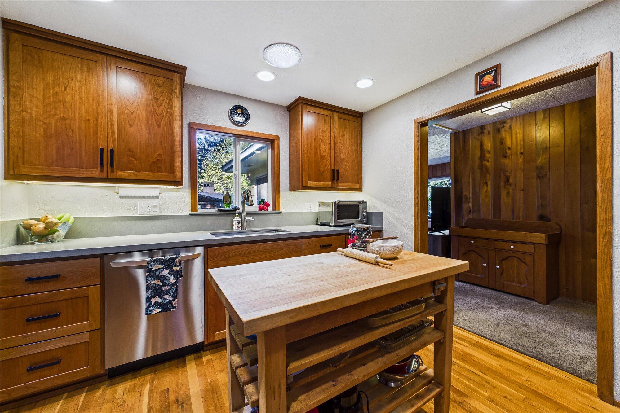 2099 Fickle Hill Road Arcata, CA 95521 - Photo 14 of 53