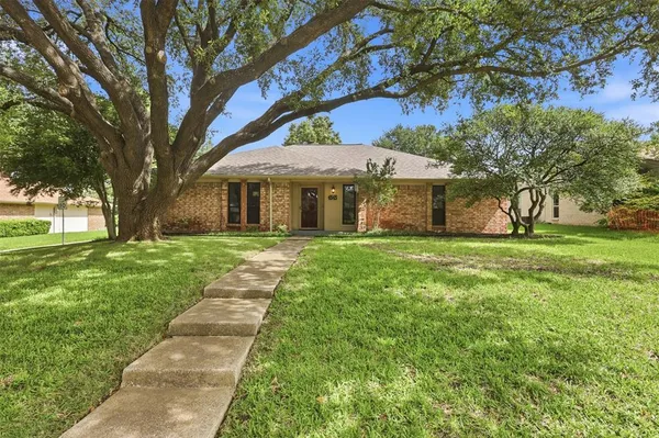 $2,595 | 4545 Hartford Drive, Plano, TX 75093