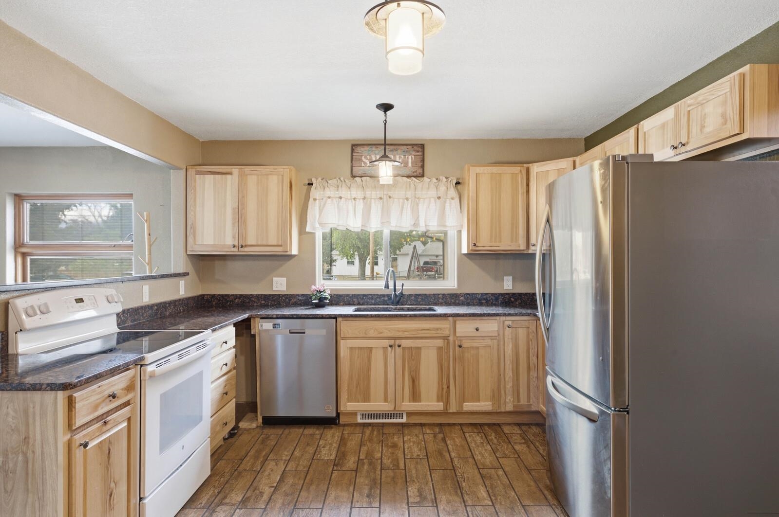 2230 River Meadows Road Casper, WY 82604 - Photo 8 of 46