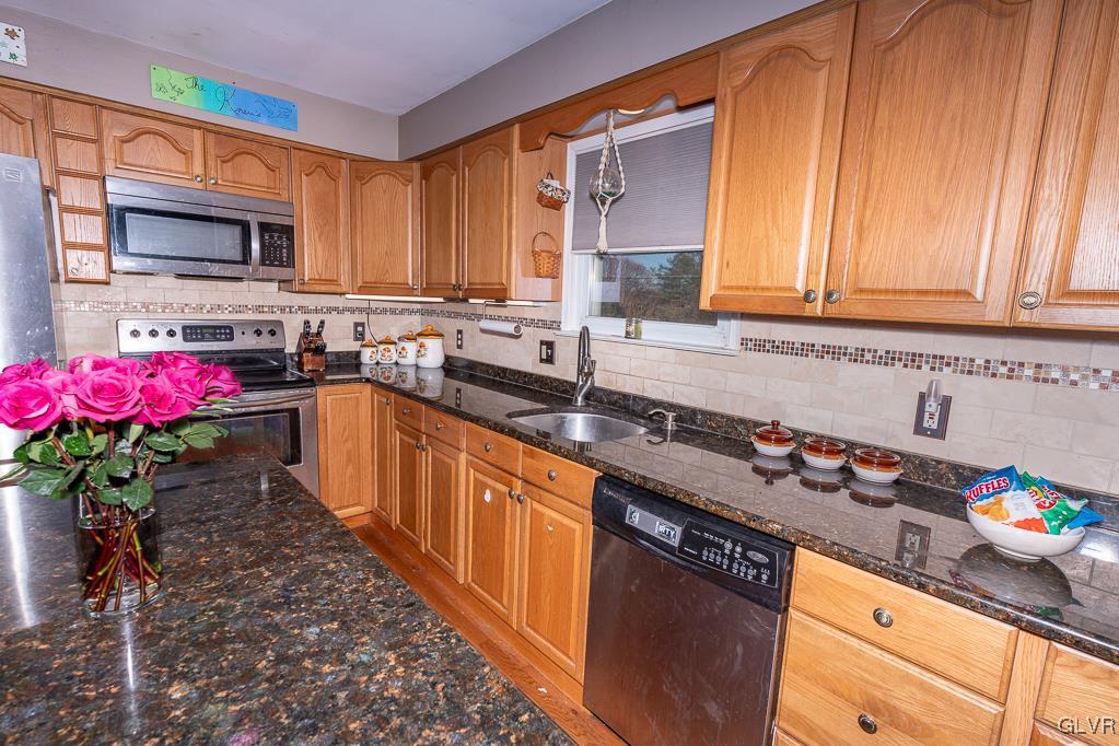 6375 Hillside Road Germansville, PA 18053 - Photo 8 of 35 Gallery Image 8