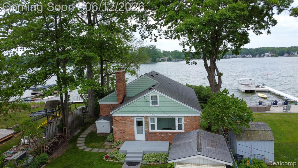 8691 Cooley Lake Road Commerce Township, MI 48382 - Photo 1 of 29