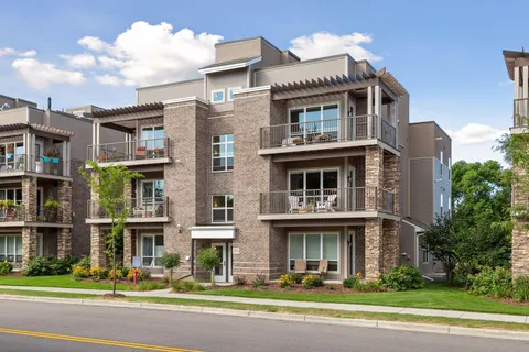 $525,000 | 3970 Wooddale Avenue South, Unit 201D, St. Louis Park, MN 55416