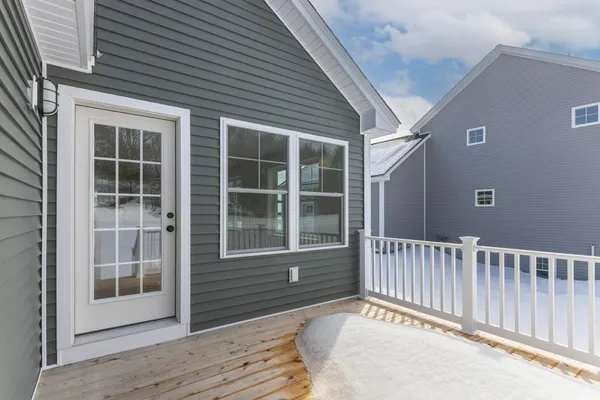 $469,000 | 13 Feldspar Lane, Unit 7, Cumberland Center, ME 04021