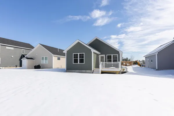 $469,000 | 13 Feldspar Lane, Unit 7, Cumberland Center, ME 04021