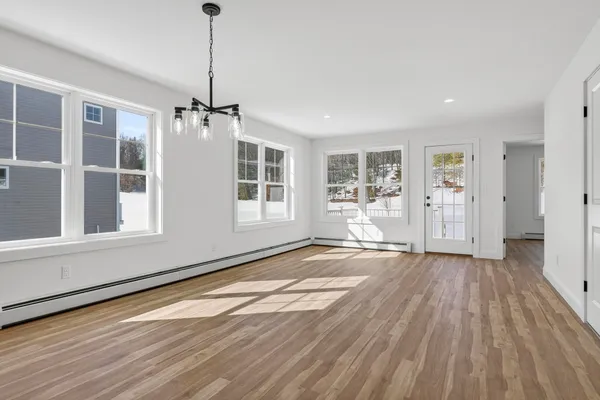 $469,000 | 13 Feldspar Lane, Unit 7, Cumberland Center, ME 04021