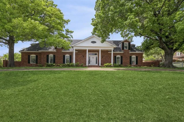 $1,749,900 | 6555 Dartbrook Drive, Dallas, TX 75254
