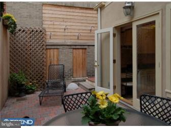 206 South 4th Street Philadelphia, PA 19106 - Photo 7 of 12 Exterior Back