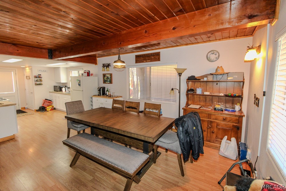 533 Victoria Lane Sugarloaf, CA 92386 - Photo 4 of 36 a view of a room with gym equipment