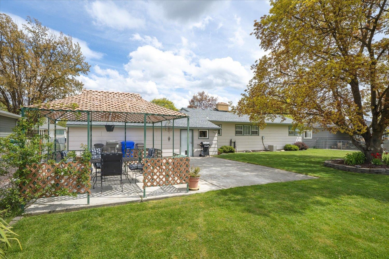 107 North McCabe Road Spokane Valley, WA 99216 - Photo 31 of 40