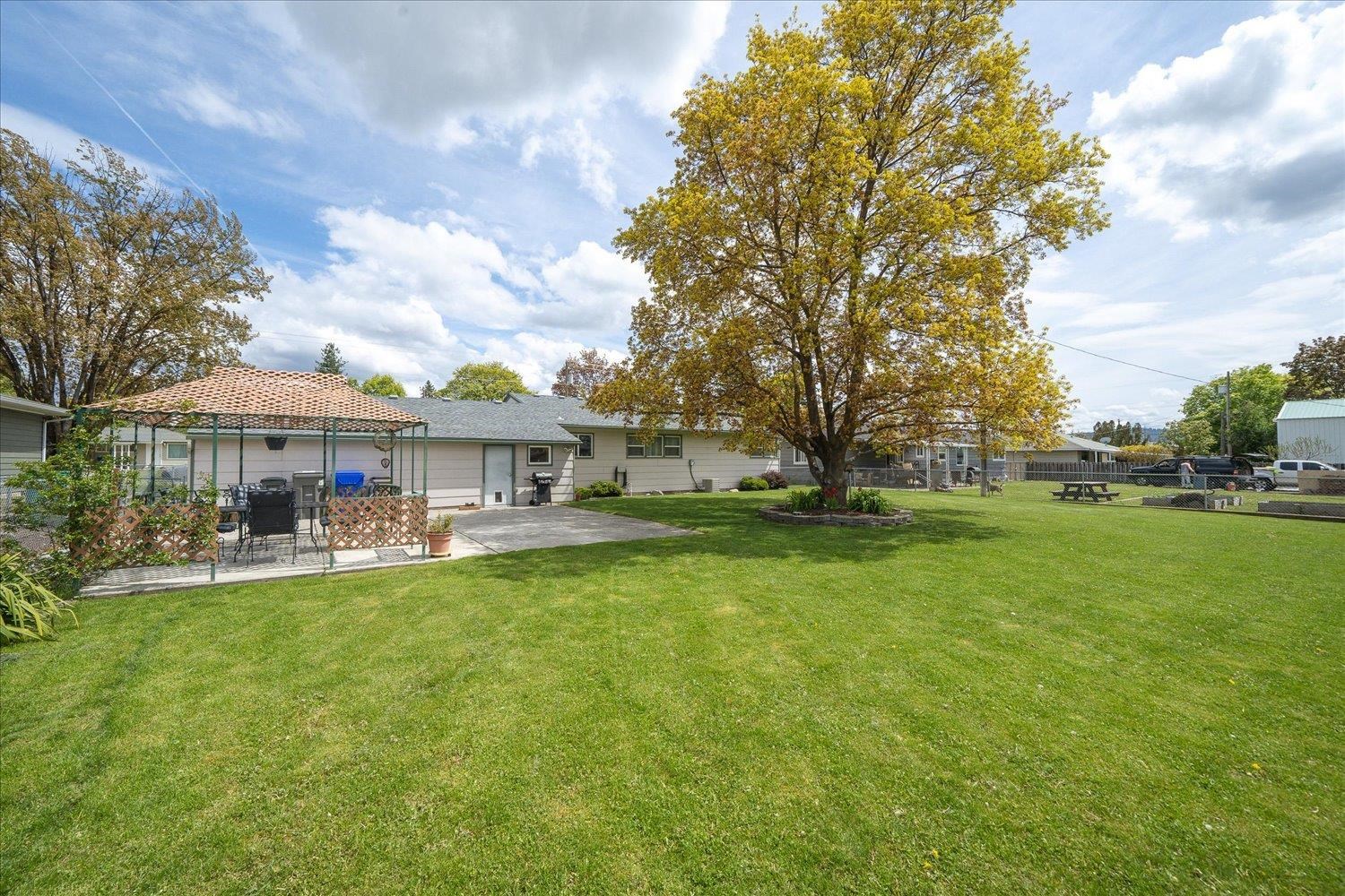 107 North McCabe Road Spokane Valley, WA 99216 - Photo 33 of 40