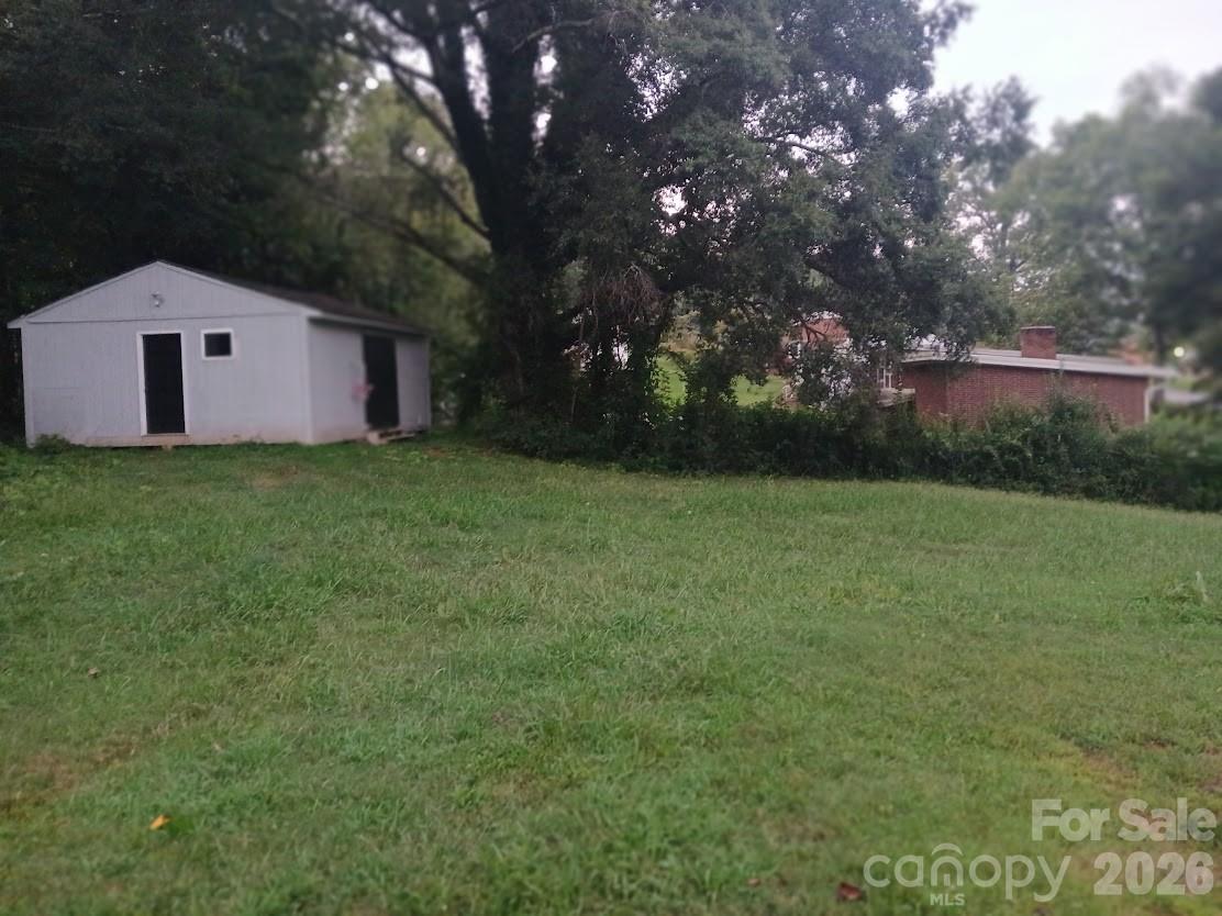 105 North Inman Avenue Bessemer City, NC 28016 - Photo 26 of 38