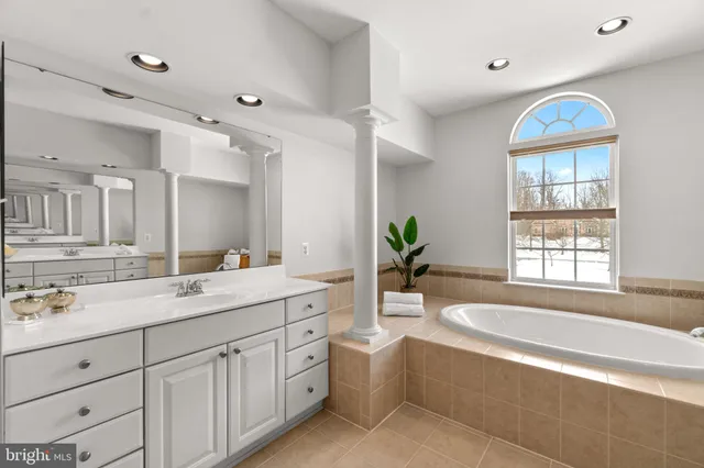 $925,000 | 3092 Ballesteras Court, Unit Y, Mount Airy, MD 21771