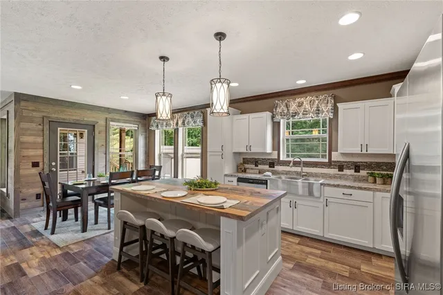 $325,000 | 6136 Fairview Road, Taswell, IN 47175