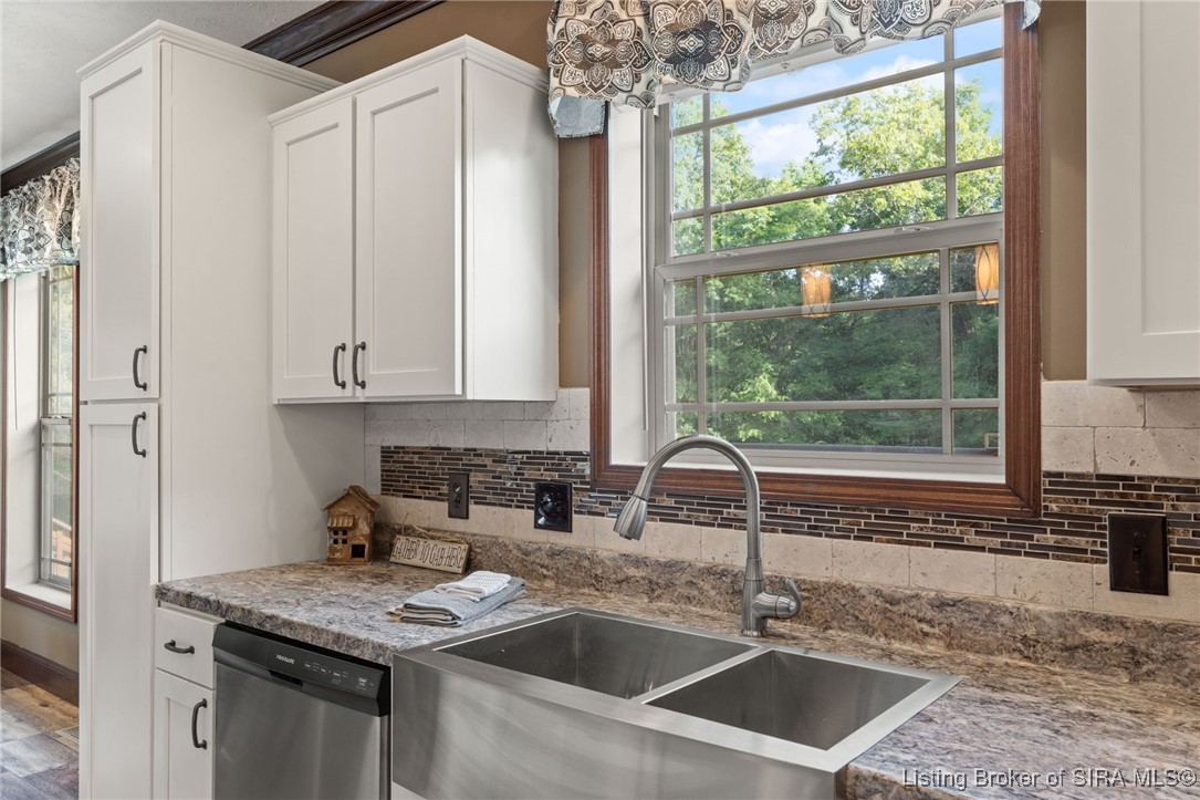 6136 Fairview Road Taswell, IN 47175 - Photo 15 of 41