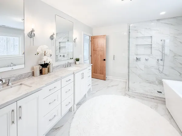 $1,099,900 | 885 Geneva Road, St. Charles, IL 60174