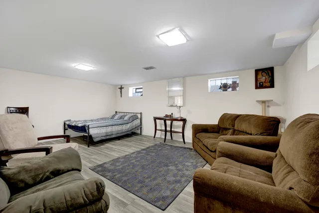 $399,900 | 5360 North Lynch Avenue, Chicago, IL 60630