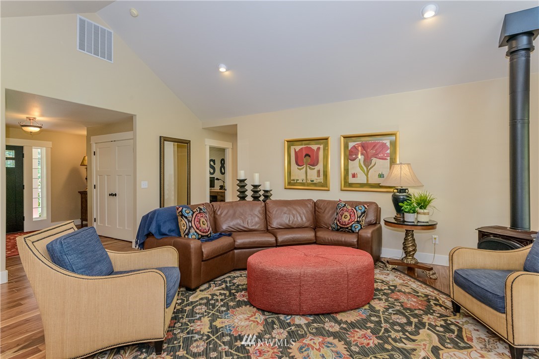 8530 Rich Road Southeast Olympia, WA 98501 - Photo 12 of 40 Gallery Image 12