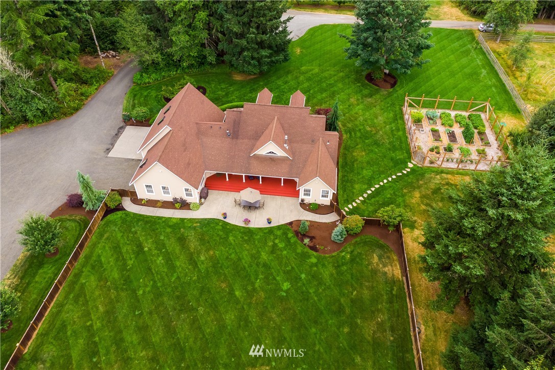 8530 Rich Road Southeast Olympia, WA 98501 - Photo 4 of 40 Gallery Image 4